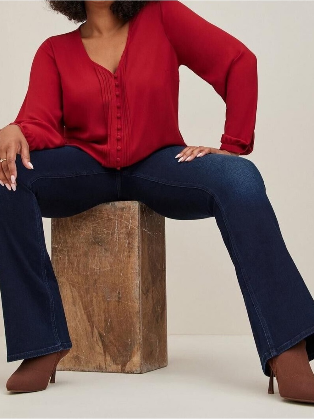 TORRID 4 Red Button Pintuck Flowy Long Sleeve v-neck Georgette Blouse Top